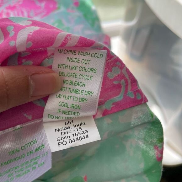 LILLY PULITZER FLORAL GREEN PINK 3/4 Sleeve Split Neck Tunic Top sz XS - Picture 8 of 9